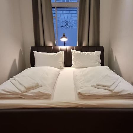 Sissi Royal Suite - Inner City 4 Bedroom Apartment Wien Eksteriør billede